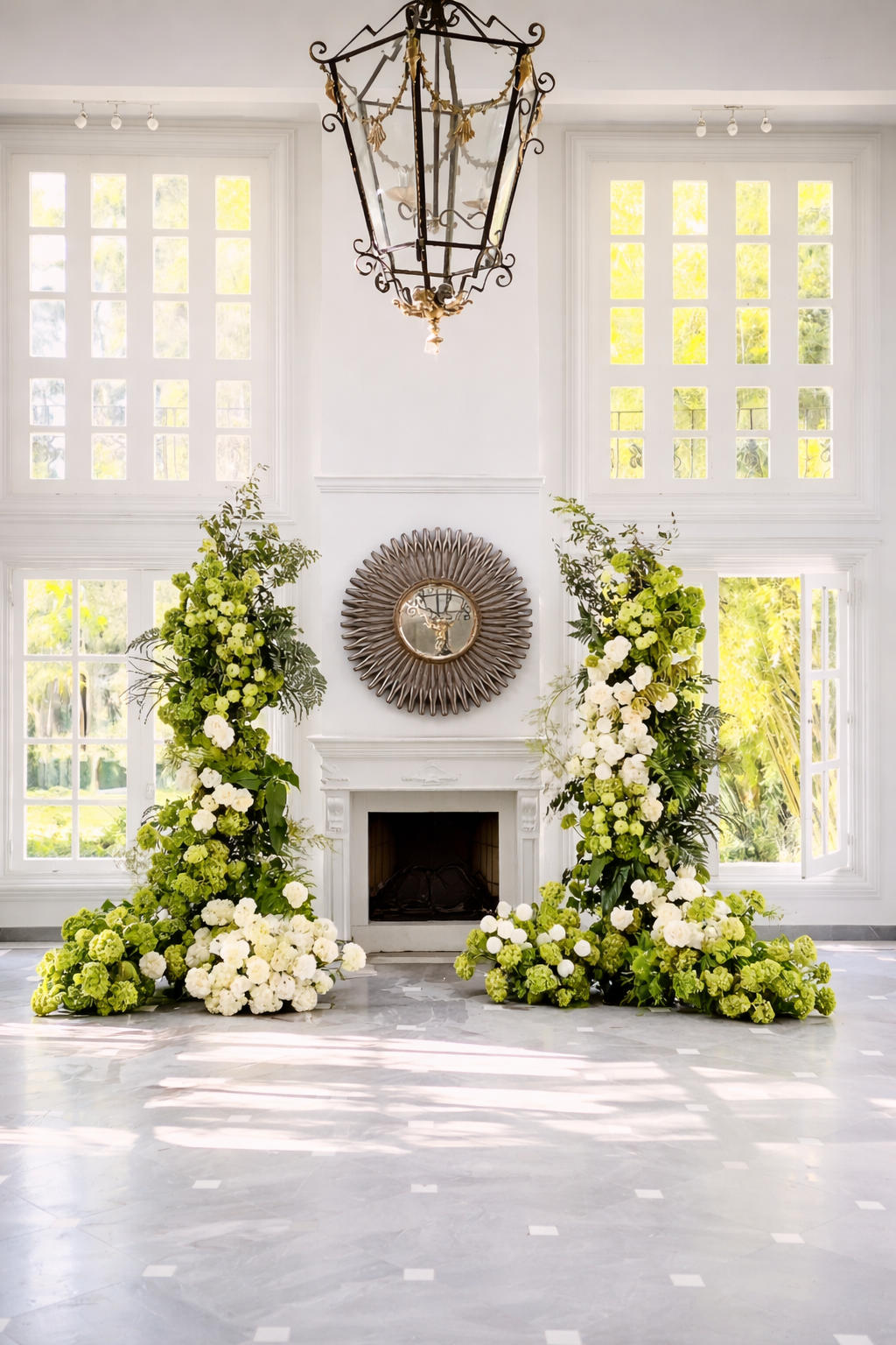 Diseño floral contemporáneo y detalles de mesa